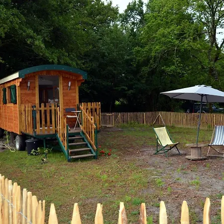 Roulotte Paisible Au Milieu De La Nature Glamping Sainte-Eulalie-en-Born